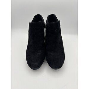 Clarks Womens Black Suede Heeled Ankle Boots Size 7 With Gold Buckle & Zipper Cl